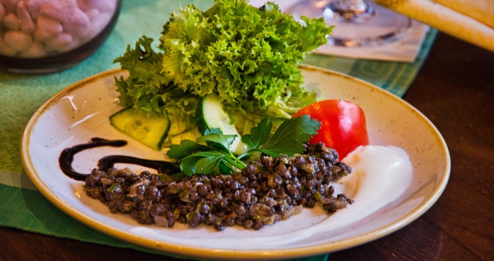 Aziefa – Pikante Belugalinsen - Afrikanisches Restaurant in Frankfurt