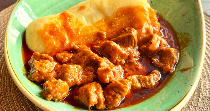 Fufu mit Rinderragout