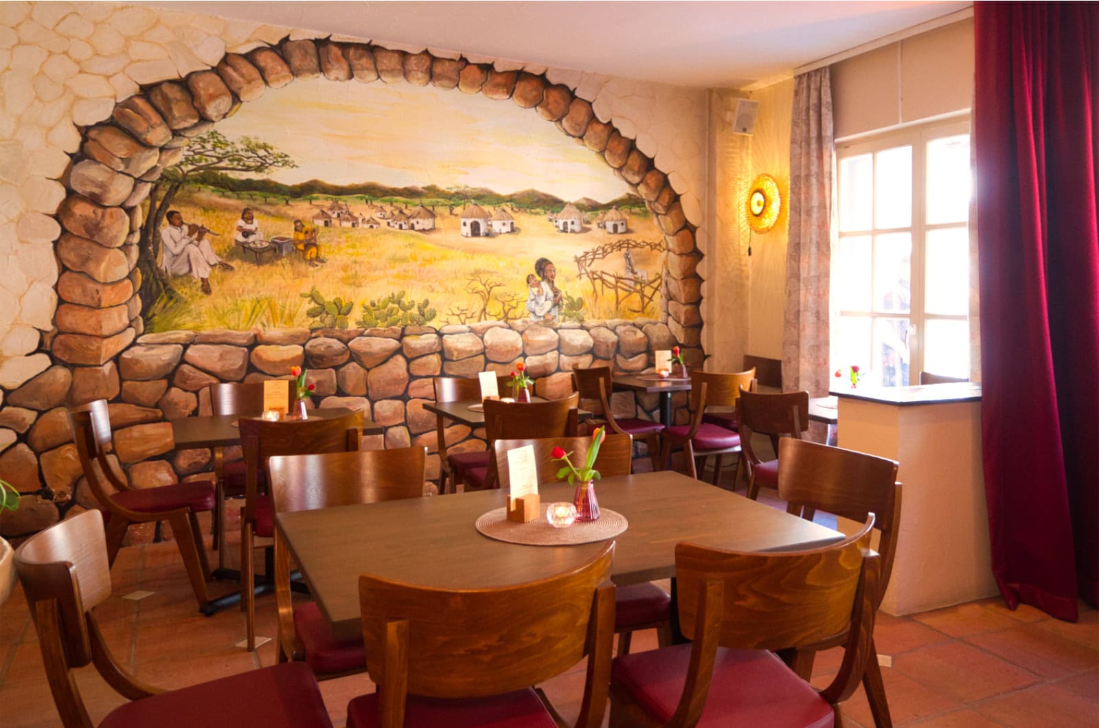 Gemütliches Ambiente im Savanna Restaurant Frankfurt – Tisch reservieren